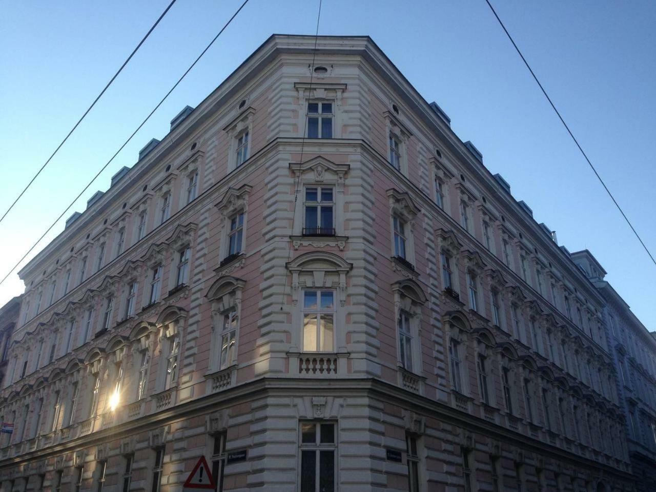 Apartment Lovely In A Quiet Area Close To The Center Wien